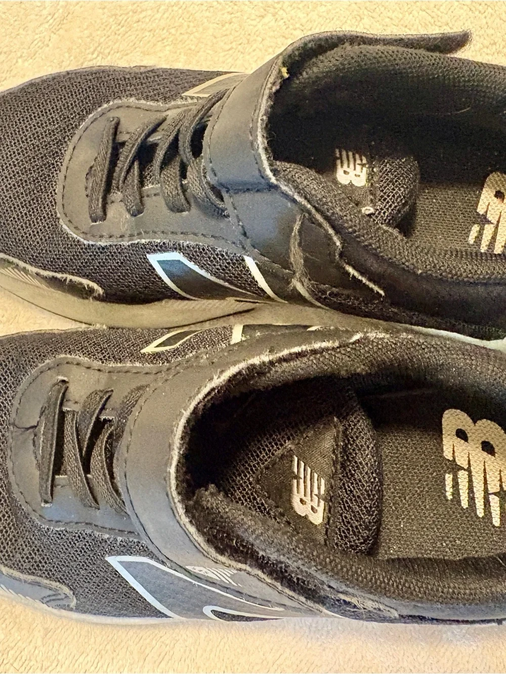 New Balance Kids Black and Silver Hook-and-Loop Athletic Sneakers